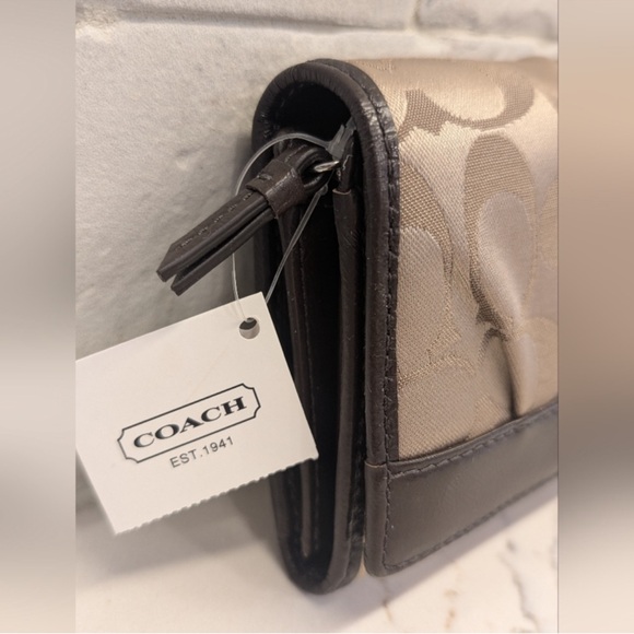 Coach Tan and Brown Signature Wallet - Picture 2 of 12